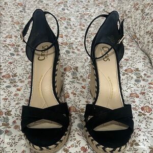 Circus by Sam Edelman Black and Tan Wedge Sandals